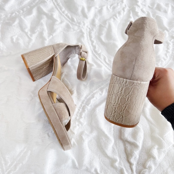 Donald J Pliner Trista Womens Slip On Strappy Heel Size 8.5 New - Picture 5 of 7